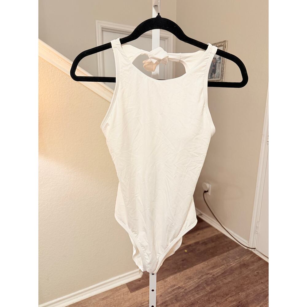 Tommy Bahama White One Piece Swimsuit Size 6 NWT - Picture 2 of 6